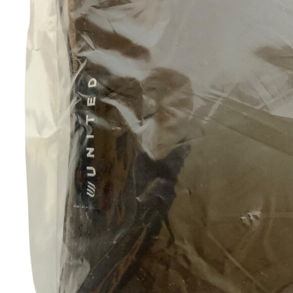 United Airlines Brown Zippered Amenity Kit Hygiene Essentials H20 Spa Products - Picture 6 of 6